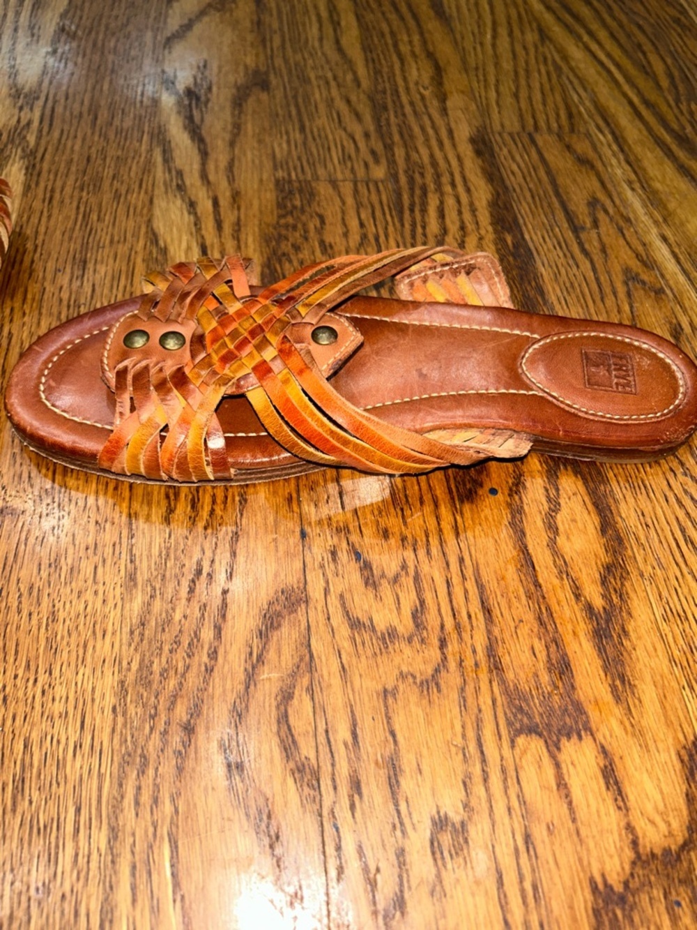Frye Woven Leather Slide in Tan Orange Accents Fisherman Sandal Women’s 8.5 - Picture 7 of 9